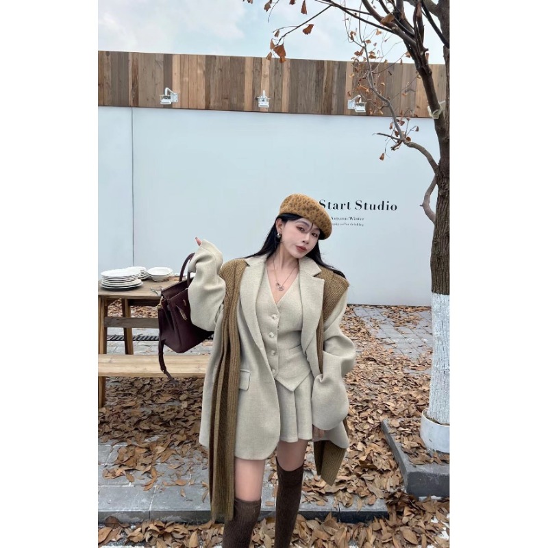 Shpmishal Set Tre Pezzi di Alt - Winter Clothing Line recensione e prezzo