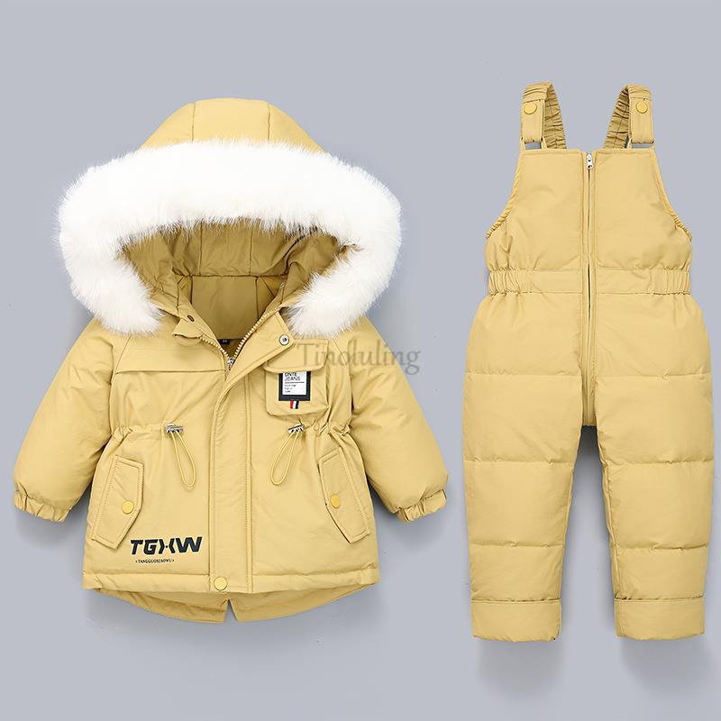 Set di abbigliamento per neona - Winter Clothing Activities For Toddlers recensione e prezzo