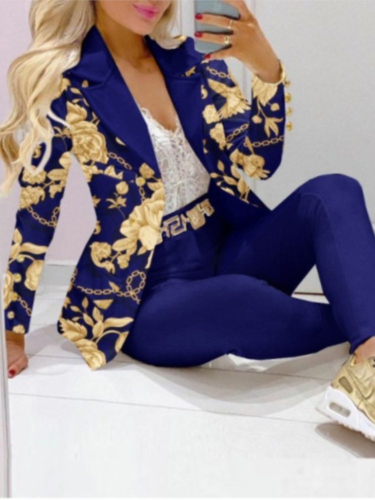 Abito e pantaloni blazer con s - Winter Clothing Line recensione e prezzo